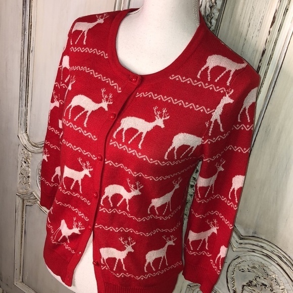 Forever 21 Festive Vintage Look Reindeer Print Red And White Cardigan Sweater - Picture 3 of 5